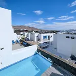 Marina- Heated Pool Villa Playa Blanca