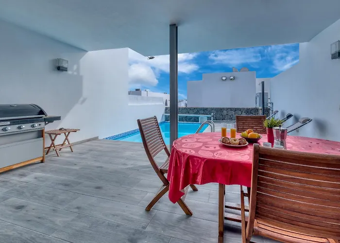 Mariña- Heated Pool Villa Playa Blanca (Lanzarote)
