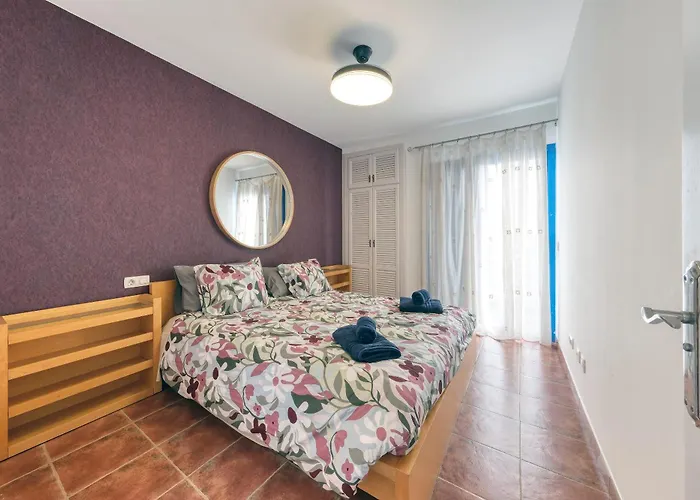 Marina- Heated Pool Vila *